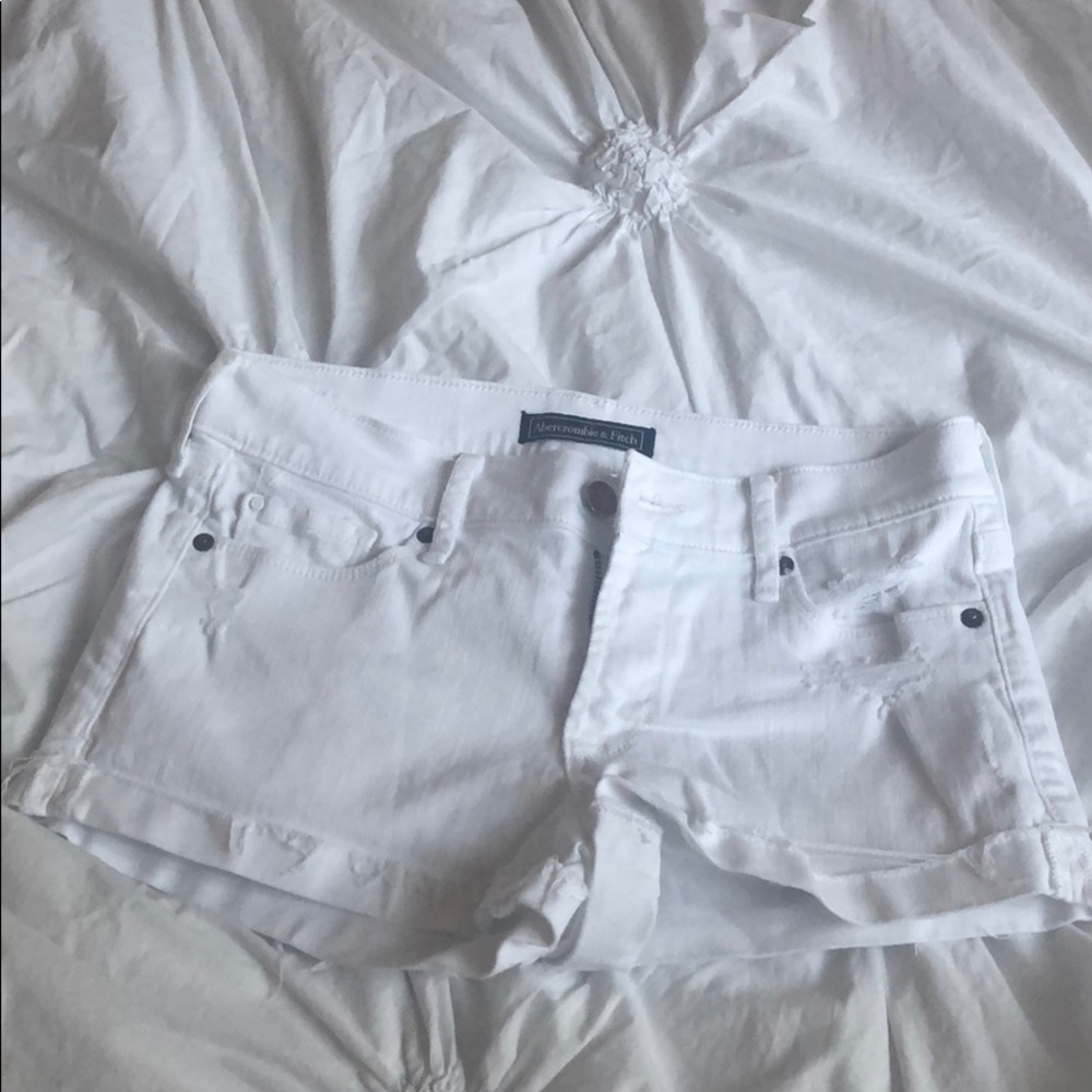 A&F White Low-Rise Shorts